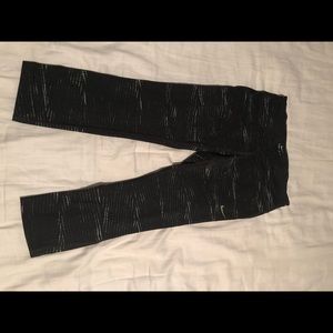 Nike cropped leggings